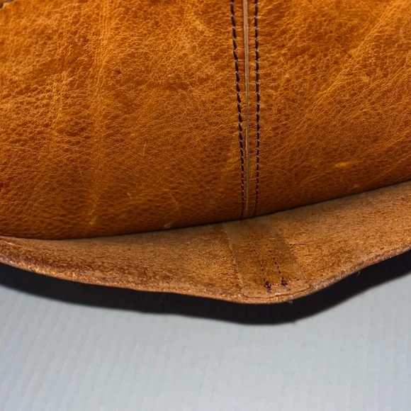 Duluth Trading Co. Lifetime Leather Crossbody Bag - Picture 9 of 13